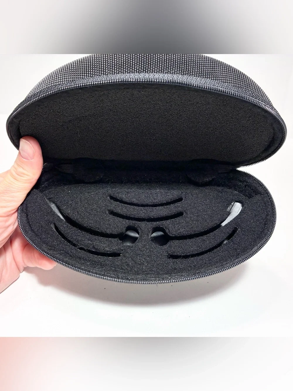 Oakley Large Soft Vault Sunglasses Case Storage Black Men’s OS